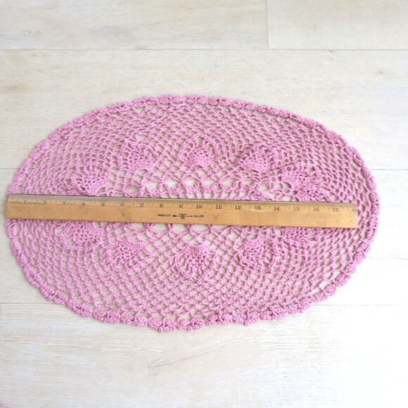 Vintage Handmade Crocheted Oval Doily Mauve Pink Lace Pattern Home Decor 19.5" - Picture 6 of 6